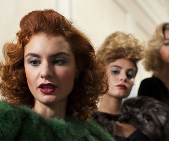 Une scène du film Saint Laurent