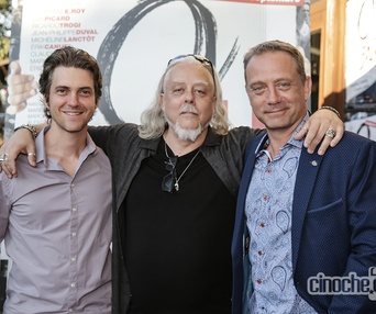 Sur le tapis rouge du film 9 le film
