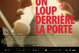 Affiche du film Un loup derrière la porte Affiche du film Un loup derrière la porte