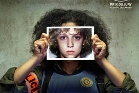 Affiche du film Polisse Affiche du film Polisse