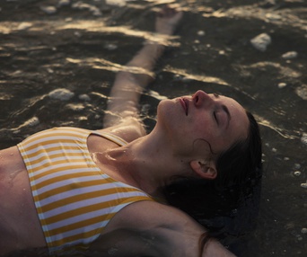 Une scène du film Happy Ending
