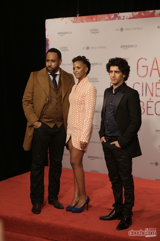 Sur le tapis rouge de Gala du cinéma Québécois
