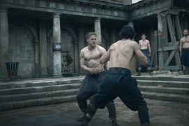 Une scène du film King Arthur: Legend of the Sword Une scène du film King Arthur: Legend of the Sword