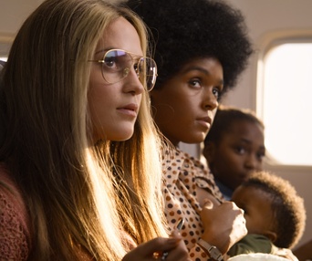 Une scène du film The Glorias