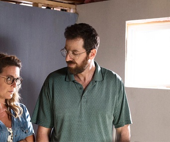 Une scène du film Quand l'amour se creuse un trou