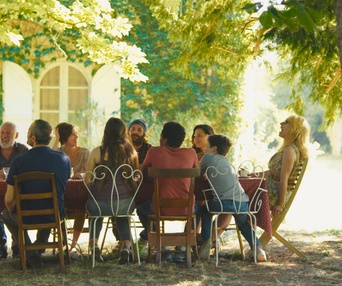 Une scène du film Fête de famille