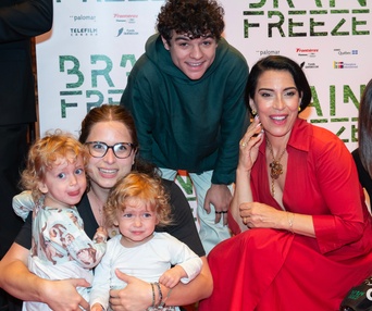 Sur le tapis rouge du film Brain Freeze