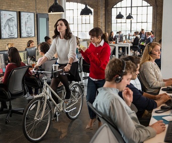 Une scène du film The Intern