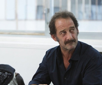 Une scène du film La loi du marché