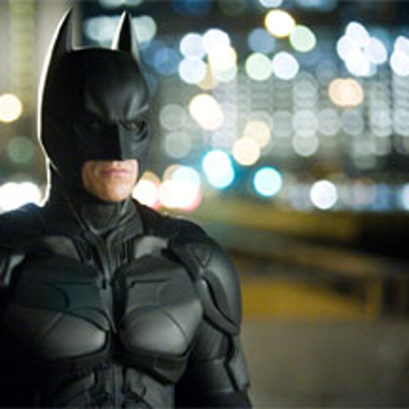 Christian Bale incarne Batman dans Le chevalier noir
