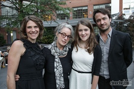 Sur le tapis rouge de Une jeune fille
