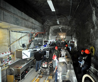 Sur le plateau du film The Colony