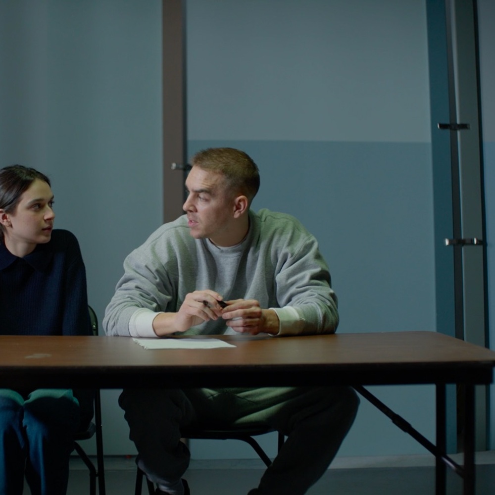 Cassandra Latreille et Antoine Pilon dans le film La bénévole