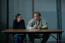 Cassandra Latreille et Antoine Pilon dans le film La bénévole