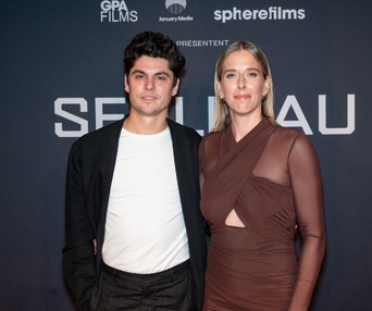 Première du film Seule au front (Out Standing)