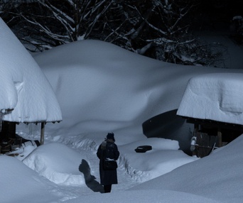 Image du film Two Seasons, Two Strangers