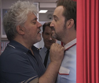 Sur le plateau du film Les amants passagers