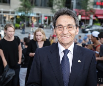 Sur le tapis rouge de Mommy