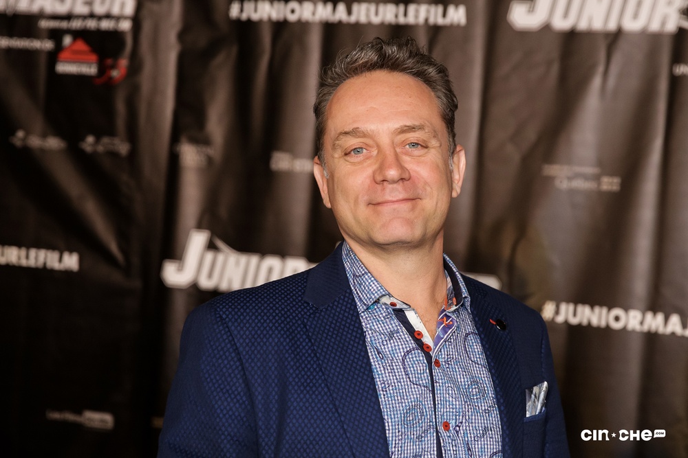 Sur le tapis rouge du film Junior majeur