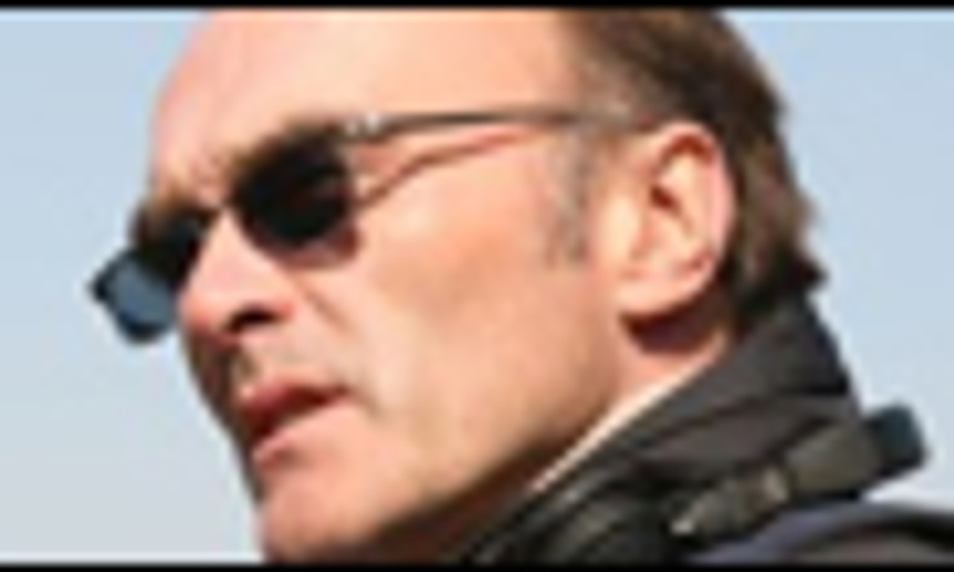 Danny Boyle a signé un contrat de trois ans avec Fox Searchlight et Pathé