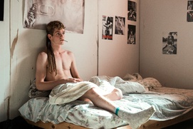 Une scène du film Quand l'amour se creuse un trou