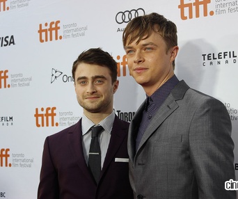 Sur le tapis rouge du film Kill Your Darlings