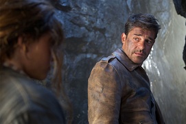 Une scène du film Belle et Sébastien 2, l'aventure continue