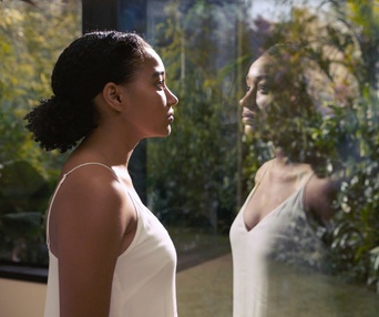 Une scène du film Everything, Everything