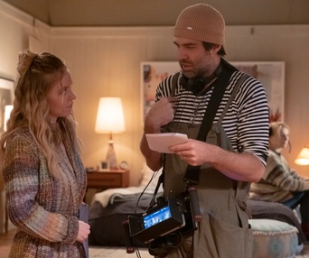 Une scène du film The Voyeurs