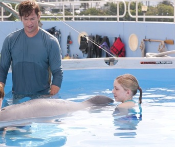 Une scène du film Dolphin Tale