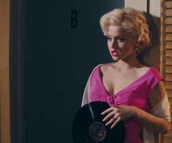Une scène du film Blonde