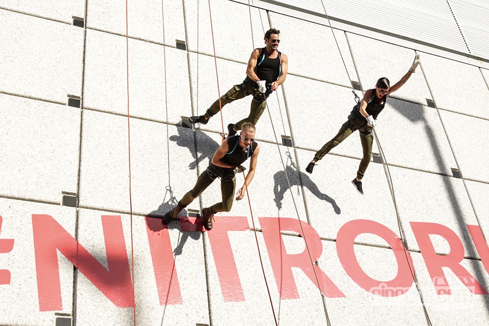 Première de Nitro Rush