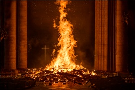 Image du film Notre-Dame brûle Image du film Notre-Dame brûle
