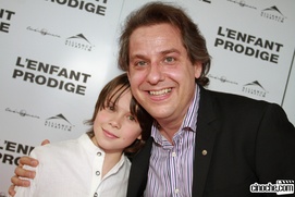 Sur le tapis rouge de L'enfant prodige