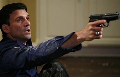 Frank Grillo dans The Gates