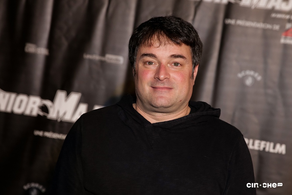 Sur le tapis rouge du film Junior majeur