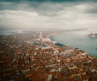 Une scène du film A Haunting in Venice