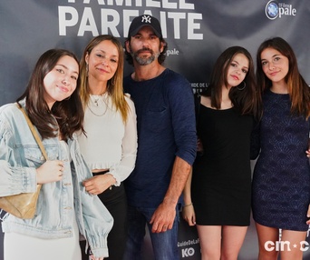 Première du film Le guide de la famille parfaite