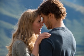 Une scène du film The Right Kind of Wrong Une scène du film The Right Kind of Wrong