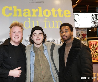 Sur le tapis rouge du film Charlotte a du fun