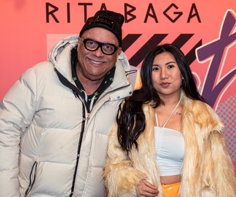 Tapis rouge de Spraynet de Rita Baga