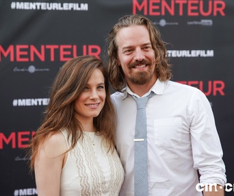 Sur le tapis rouge du film Menteur