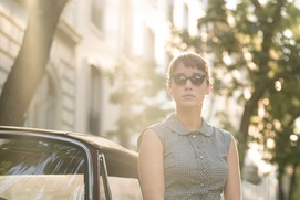 Une scène du film Mrs. Harris Goes to Paris