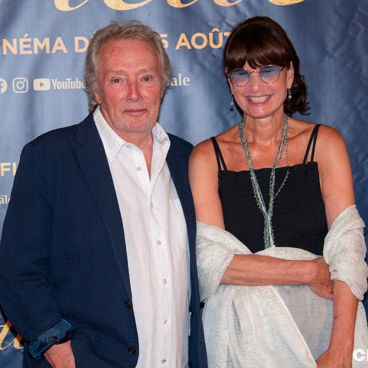 Sur le tapis rouge du film Arlette