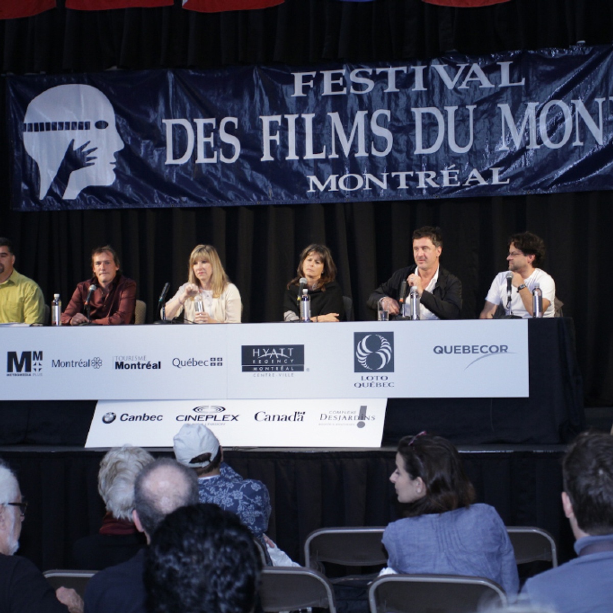 Tapis rouge du film Route 132