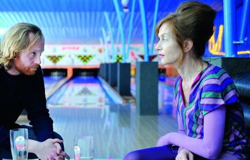 Jurgen Delnaet et Isabelle Huppert dans le film Copacabana