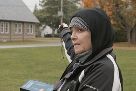 Une scène du film Prisons sans barreaux Une scène du film Prisons sans barreaux