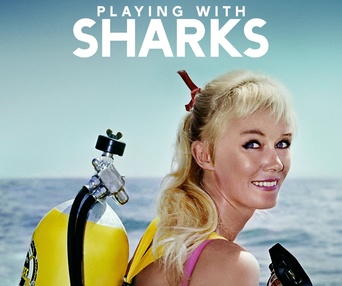 Affiche du film Playing with Sharks