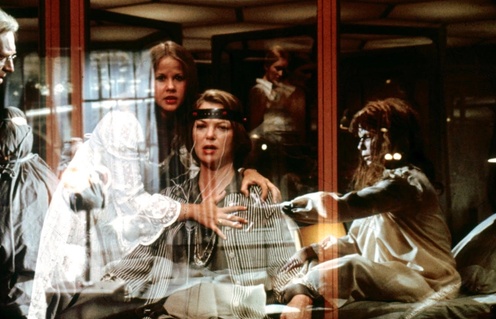 Une scène du film Exorcist II: The Heretic
