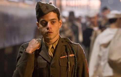 Rami Malek dans la série The Pacific